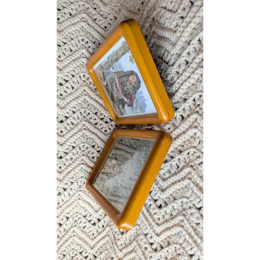 Vintage Wood Folding Double Picture Frame Bouguereau Corot Art‎ Prints 8x5.5